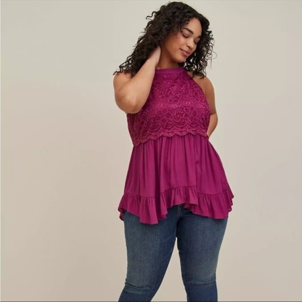 Torrid halter neck lace Elegant Magenta Lace babydoll Top size 3 or 22/24